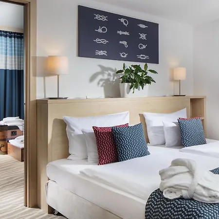 Hotel Aquapalace Prague 4*