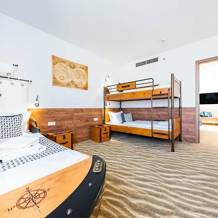 Aquapalace Prague 4*