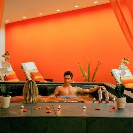 Hotell Aquapalace Prague 4*