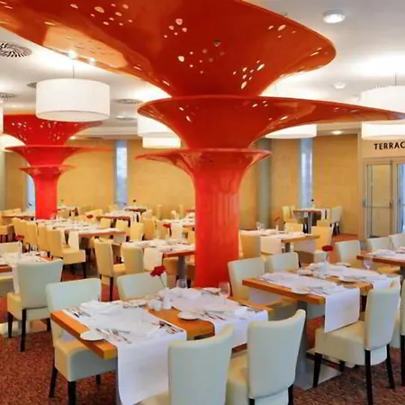 Aquapalace Prague Hotel 4*