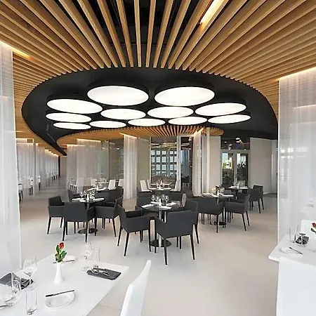 Hotel Aquapalace Prague 4*