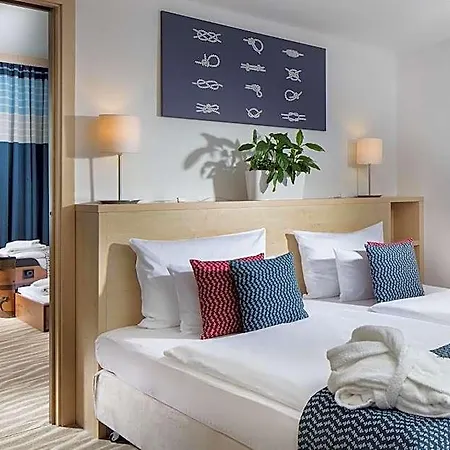 Hotel Aquapalace Prague 4*