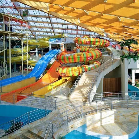 Aquapalace Prague Ξενοδοχείο