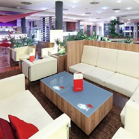 Hotel Aquapalace Prague 4*
