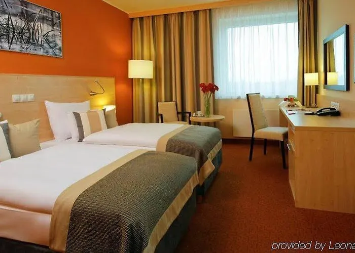 Hotel Aquapalace Prague 4*
