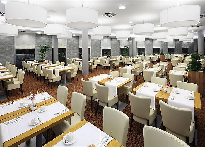 Aquapalace Prague Szálloda 4*