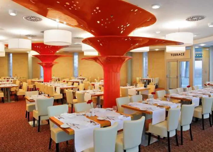 Aquapalace Prague Hotel 4*